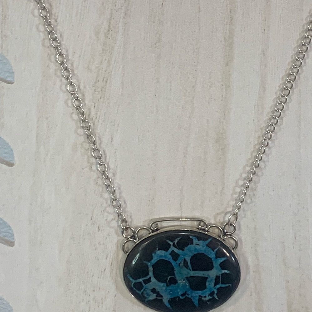 Necklace - Picture 2 of 2